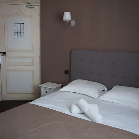 Les Hotel