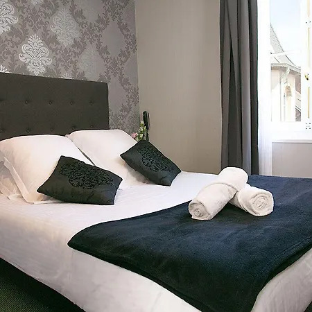 Hotel Les 3*