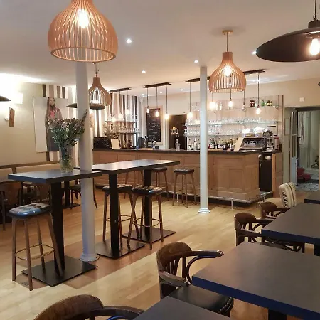 Les Hotel